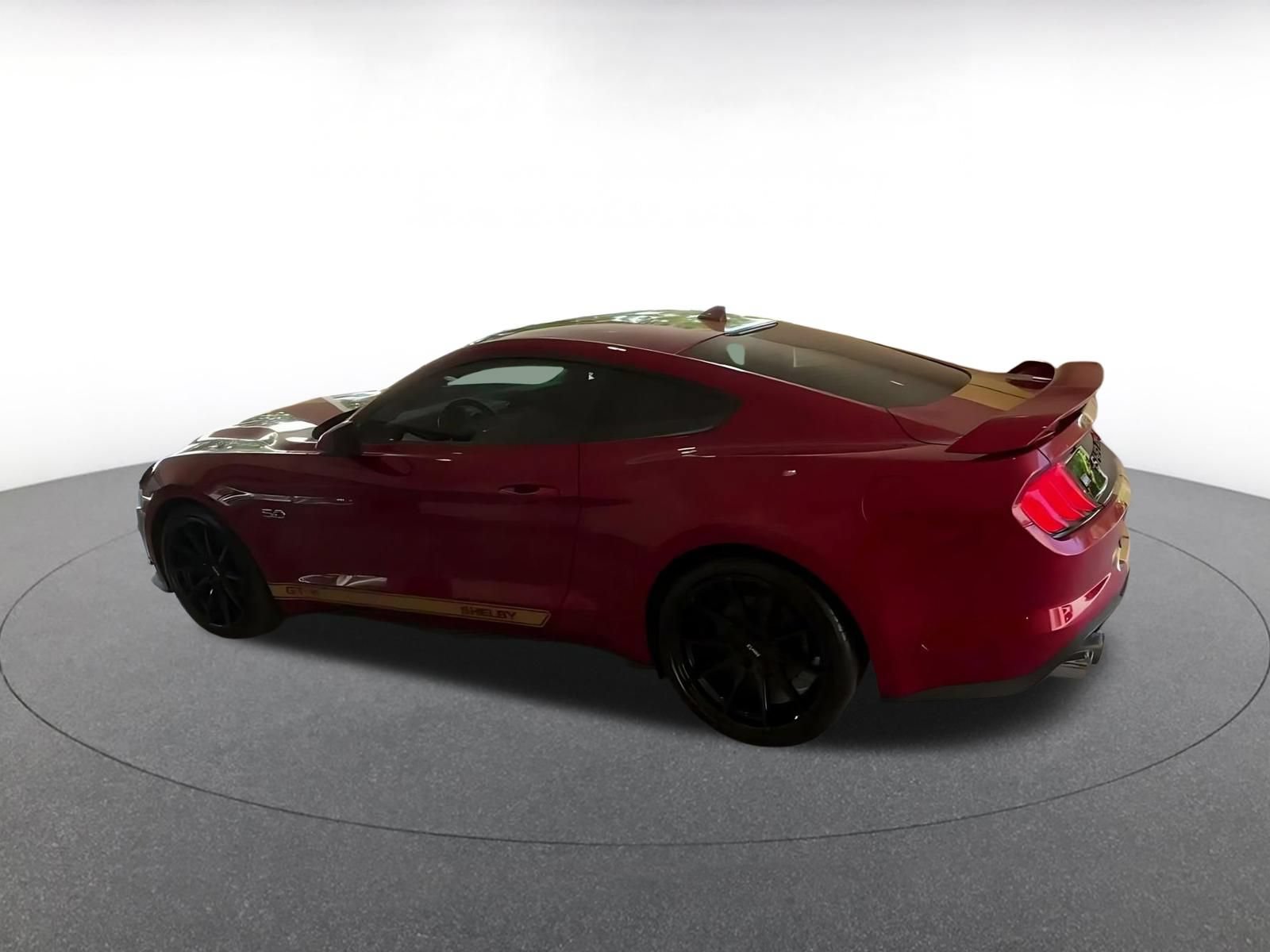 Used 2022 Ford Mustang GT Premium w/ GT Performance Package RWD image 6