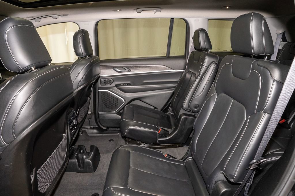 Used 2021 Jeep Grand Cherokee L Limited image 10