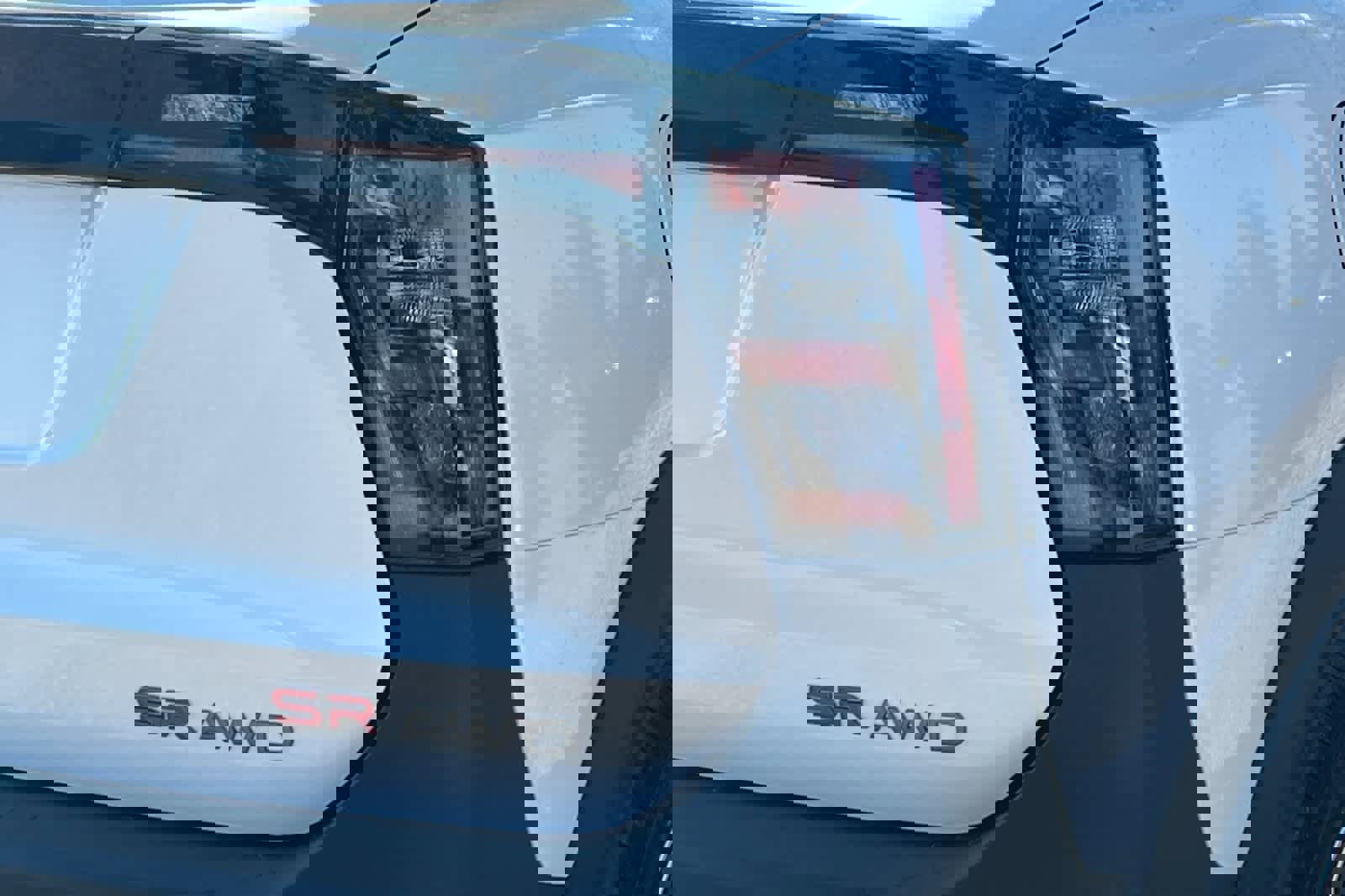 New 2026 Nissan Kicks SR image 17