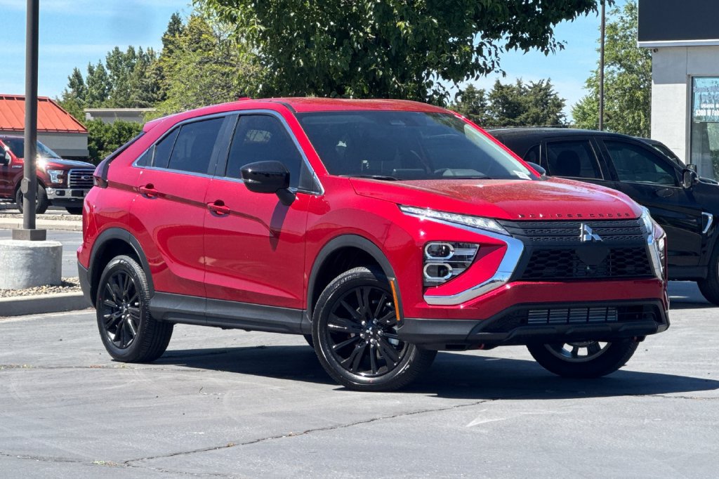 New 2026 Mitsubishi Eclipse Cross LE AWD/4WD image 2