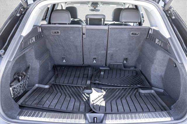 Used 2025 Audi Q5 Premium w/ Convenience Package AWD/4WD image 21