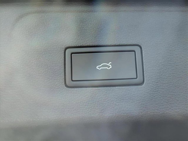 New 2026 Volkswagen Atlas SEL image 4