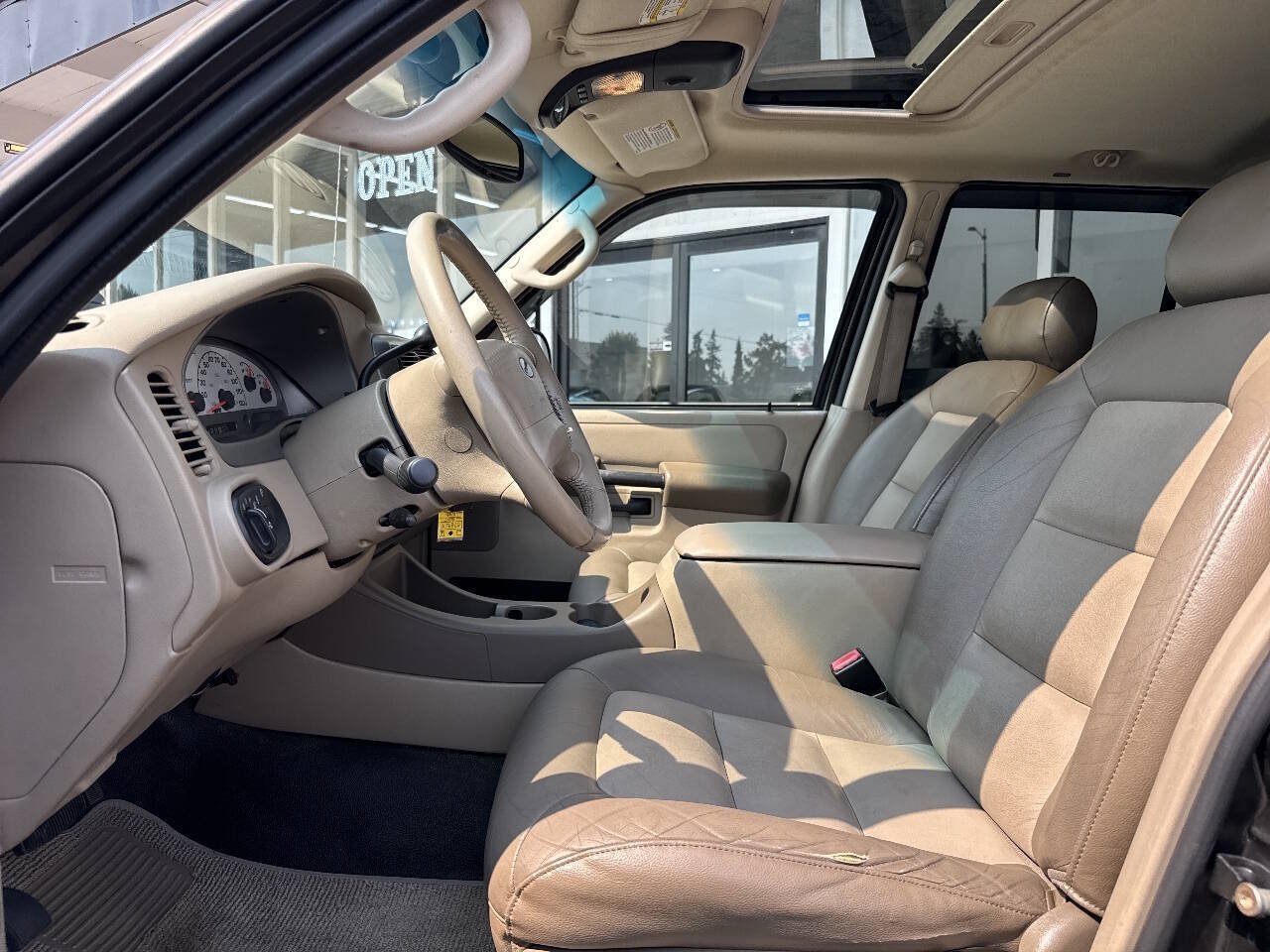 Used 2005 Ford Explorer Sport Trac Adrenalin AWD/4WD image 28
