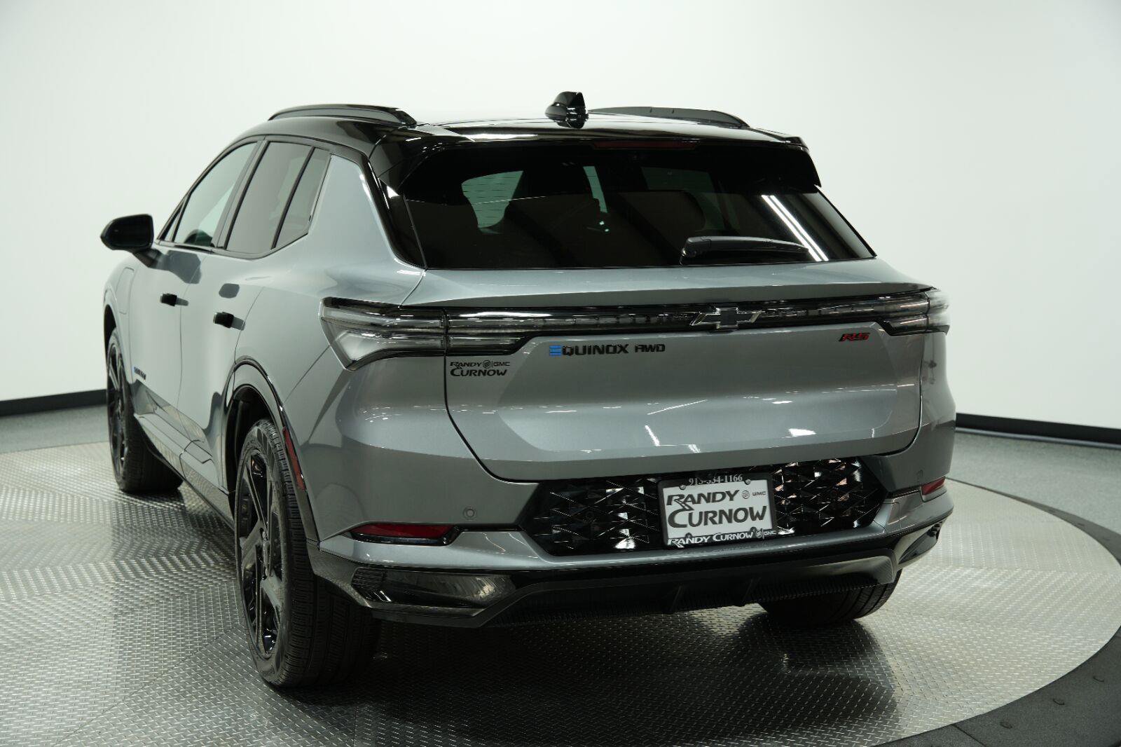 Used 2026 Chevrolet Equinox EV RS w/ Convenience Package II AWD/4WD image 7