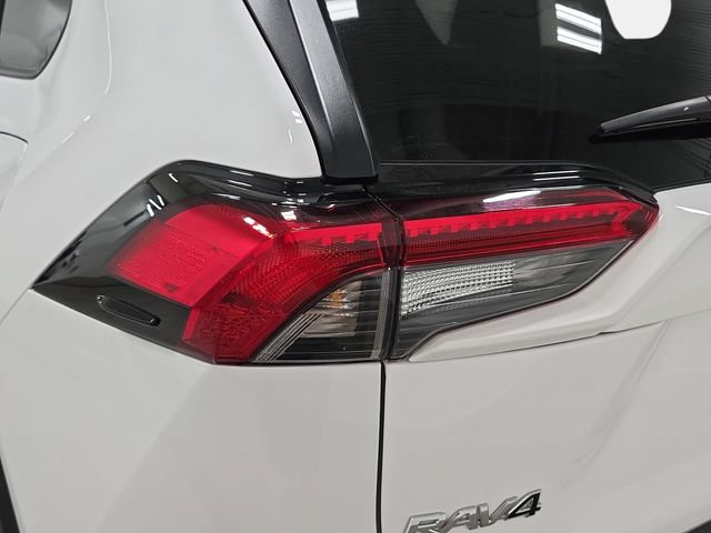 Certified 2025 Toyota RAV4 XLE FWD image 28