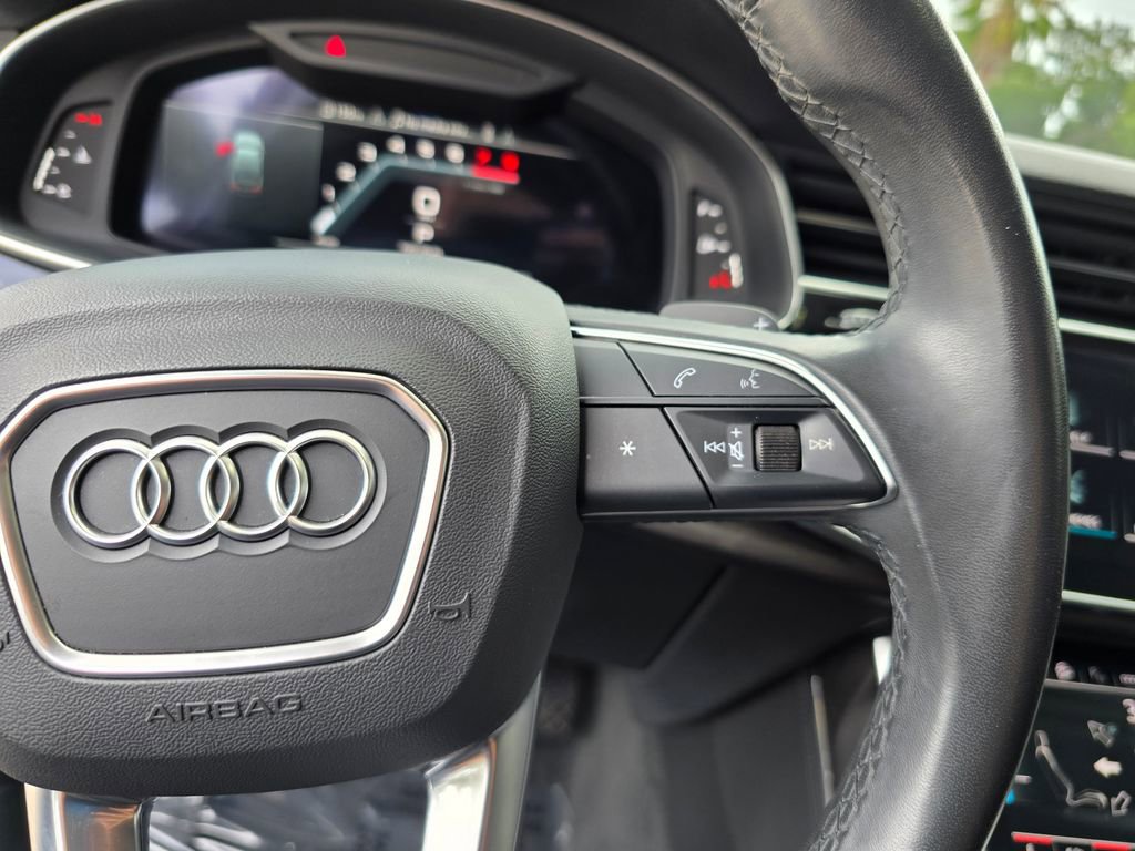 Used 2023 Audi Q7 3.0T Prestige AWD/4WD image 20