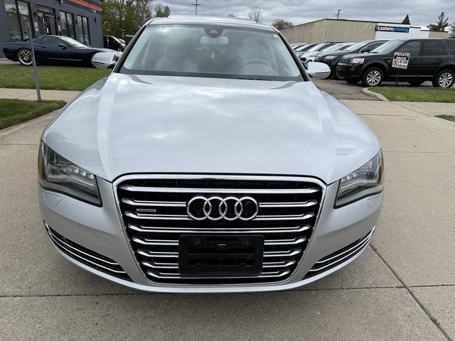 Used 2012 Audi A8 L 4.2 image 2