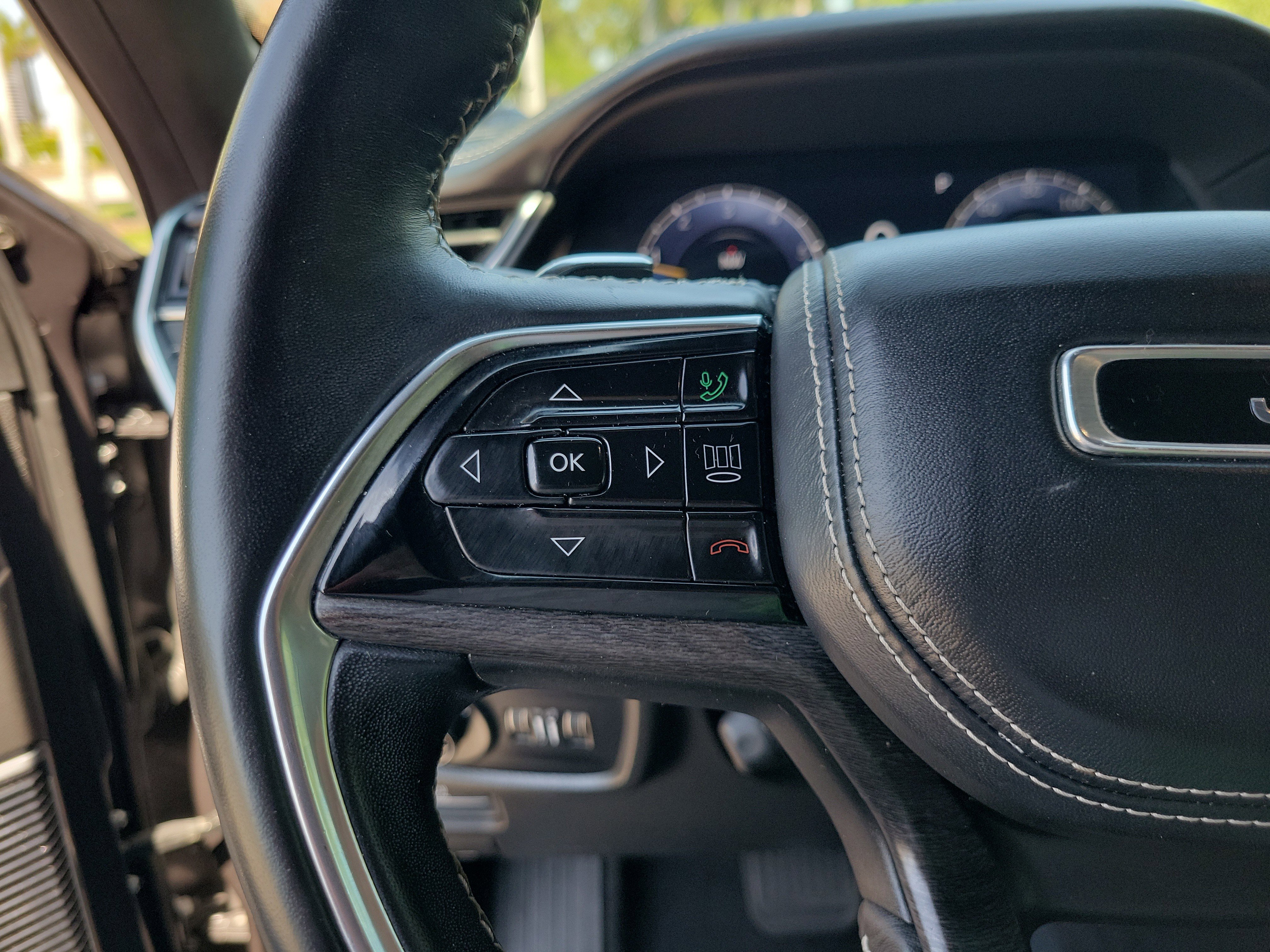 Used 2021 Jeep Grand Cherokee L Overland w/ Luxury Tech Group IV image 27