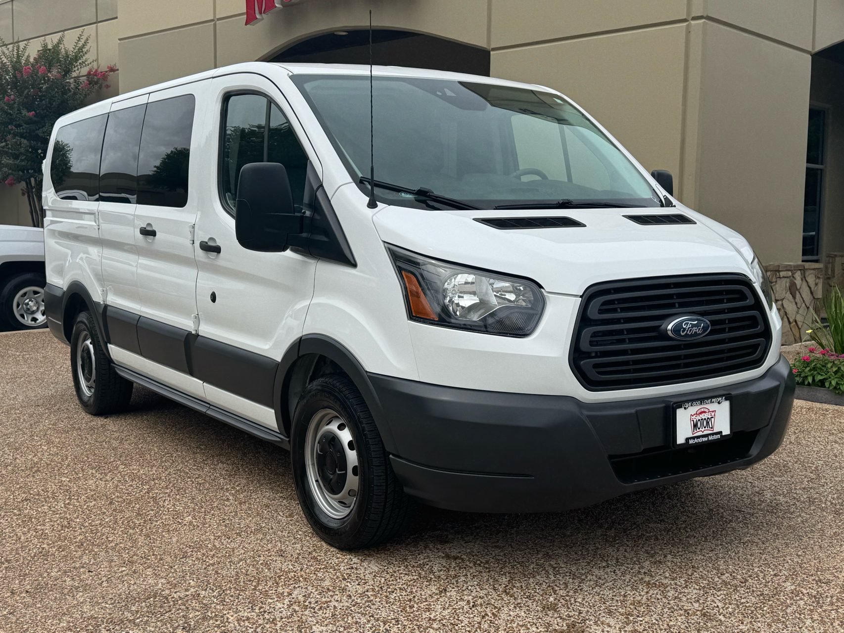 Used 2018 Ford Transit 150 XL RWD image 6