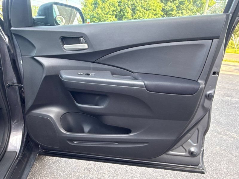 Used 2015 Honda CR-V LX image 15