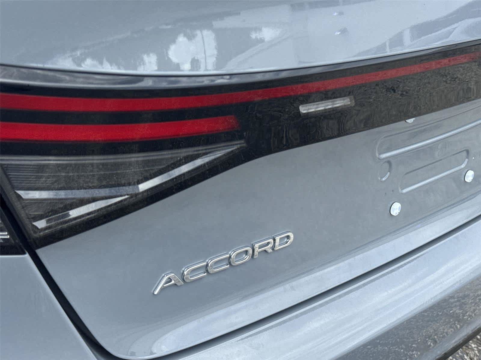 Used 2025 Honda Accord EX-L image 10