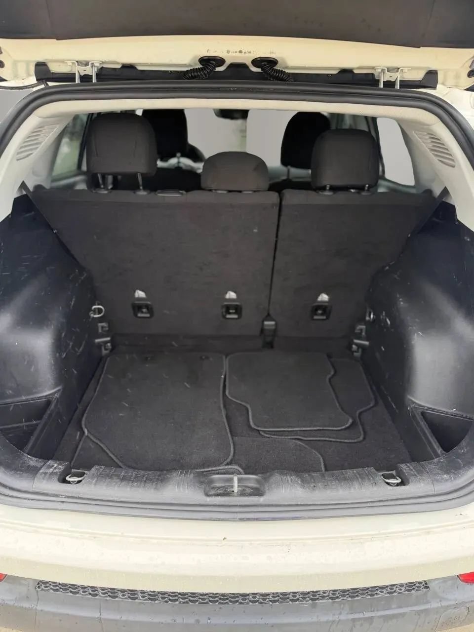 Used 2018 Jeep Compass Sport FWD image 19