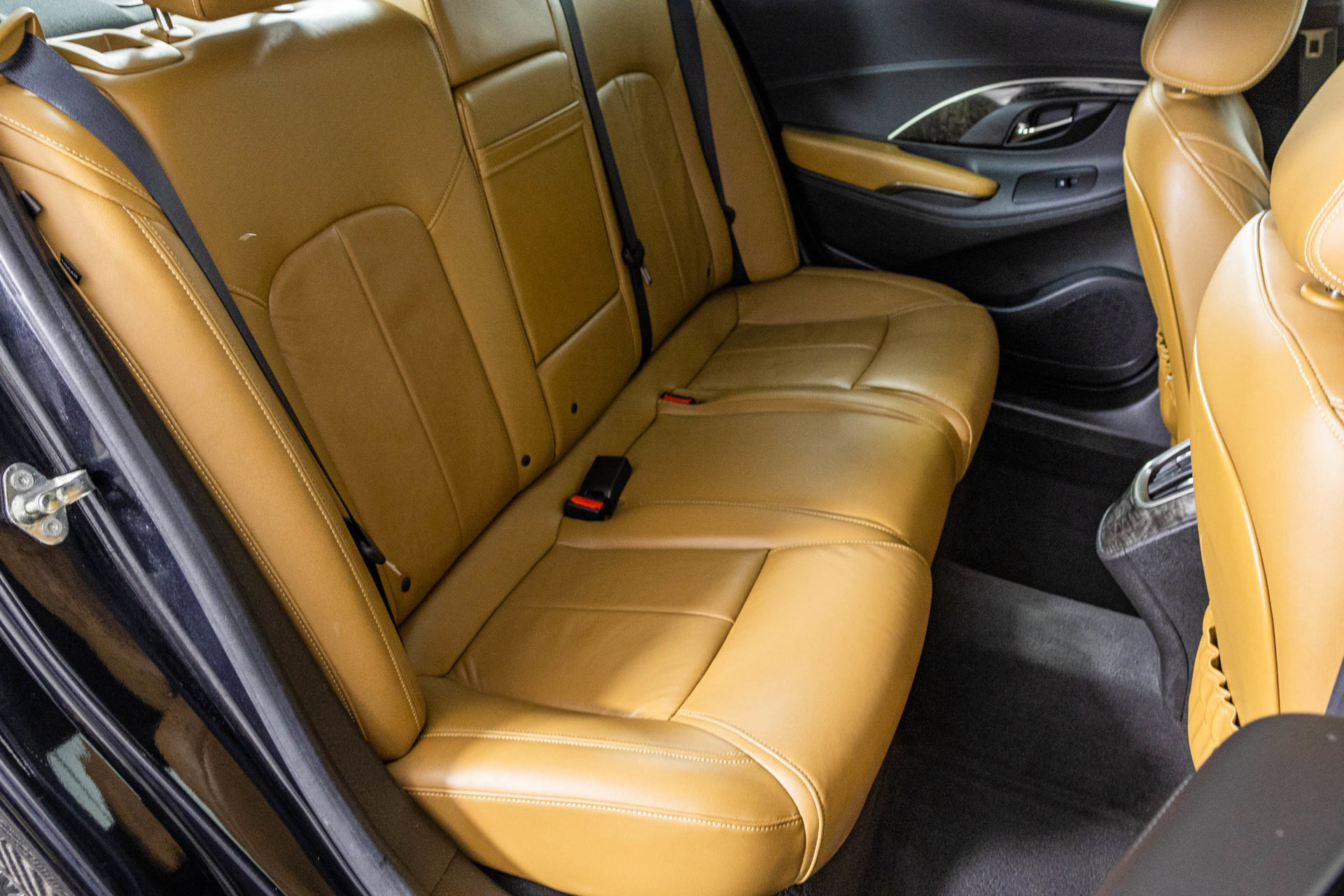 Used 2015 Buick LaCrosse Leather FWD image 42