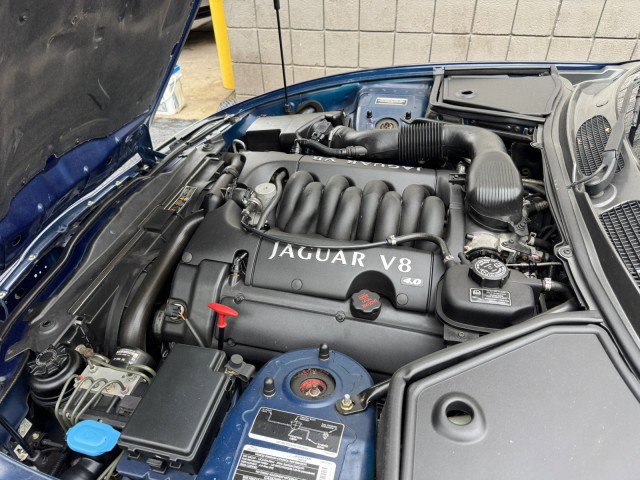 Used 2001 Jaguar XK8 Convertible RWD image 5