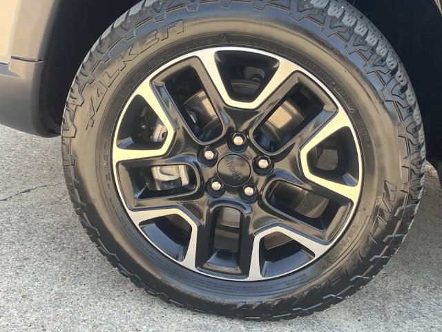 Used 2020 Jeep Compass Trailhawk AWD/4WD image 7