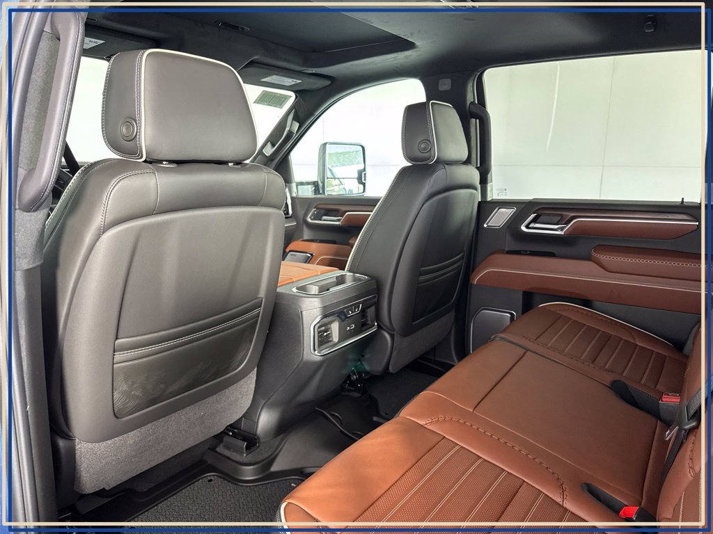 New 2026 GMC Sierra 3500 Denali Ultimate AWD/4WD image 30