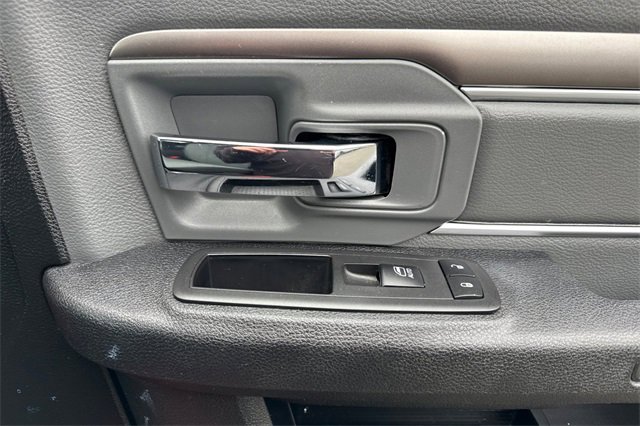 Used 2024 RAM 1500 Classic SLT image 21