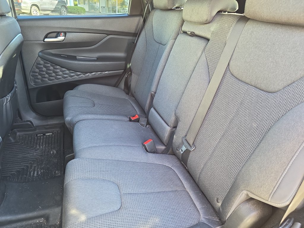 Used 2021 Hyundai Santa Fe SEL FWD image 18