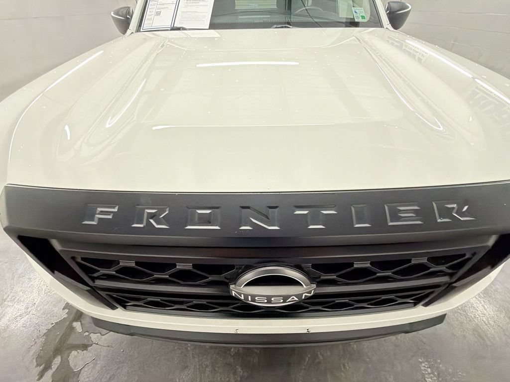 Used 2022 Nissan Frontier S RWD image 29