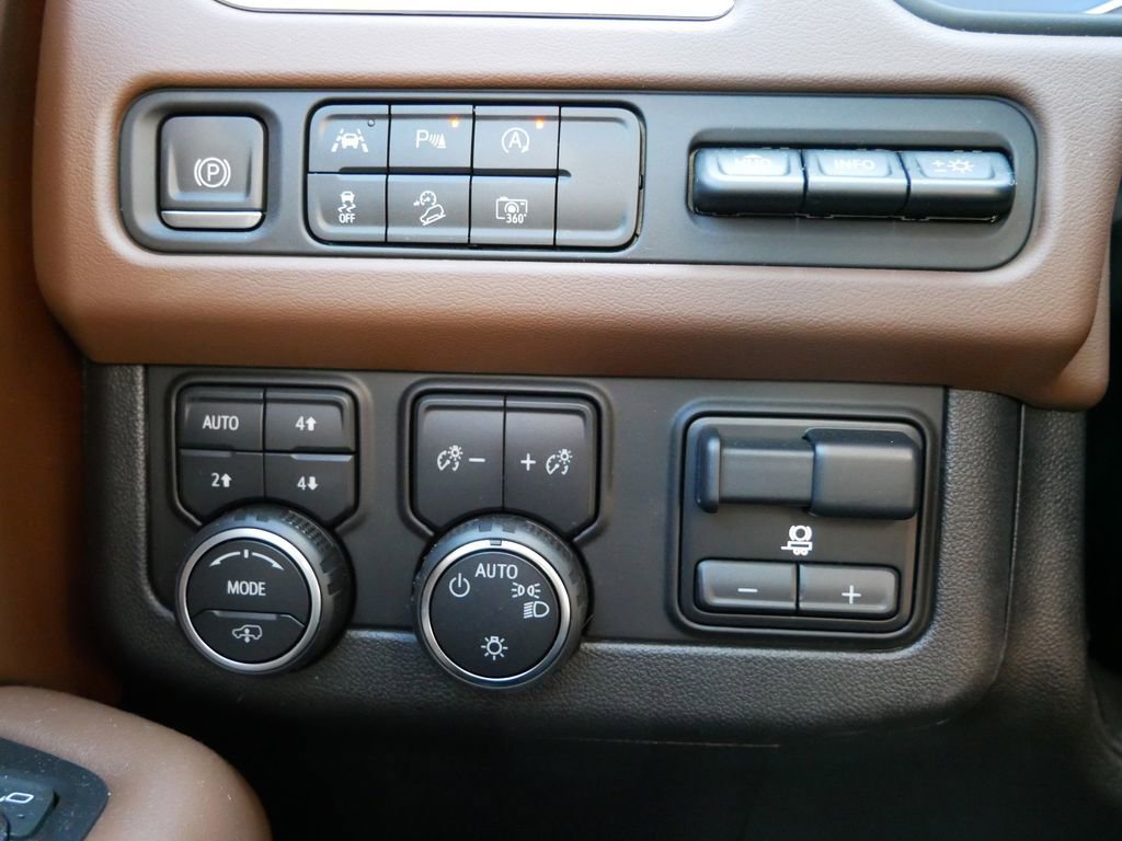 Used 2023 Chevrolet Tahoe High Country image 22