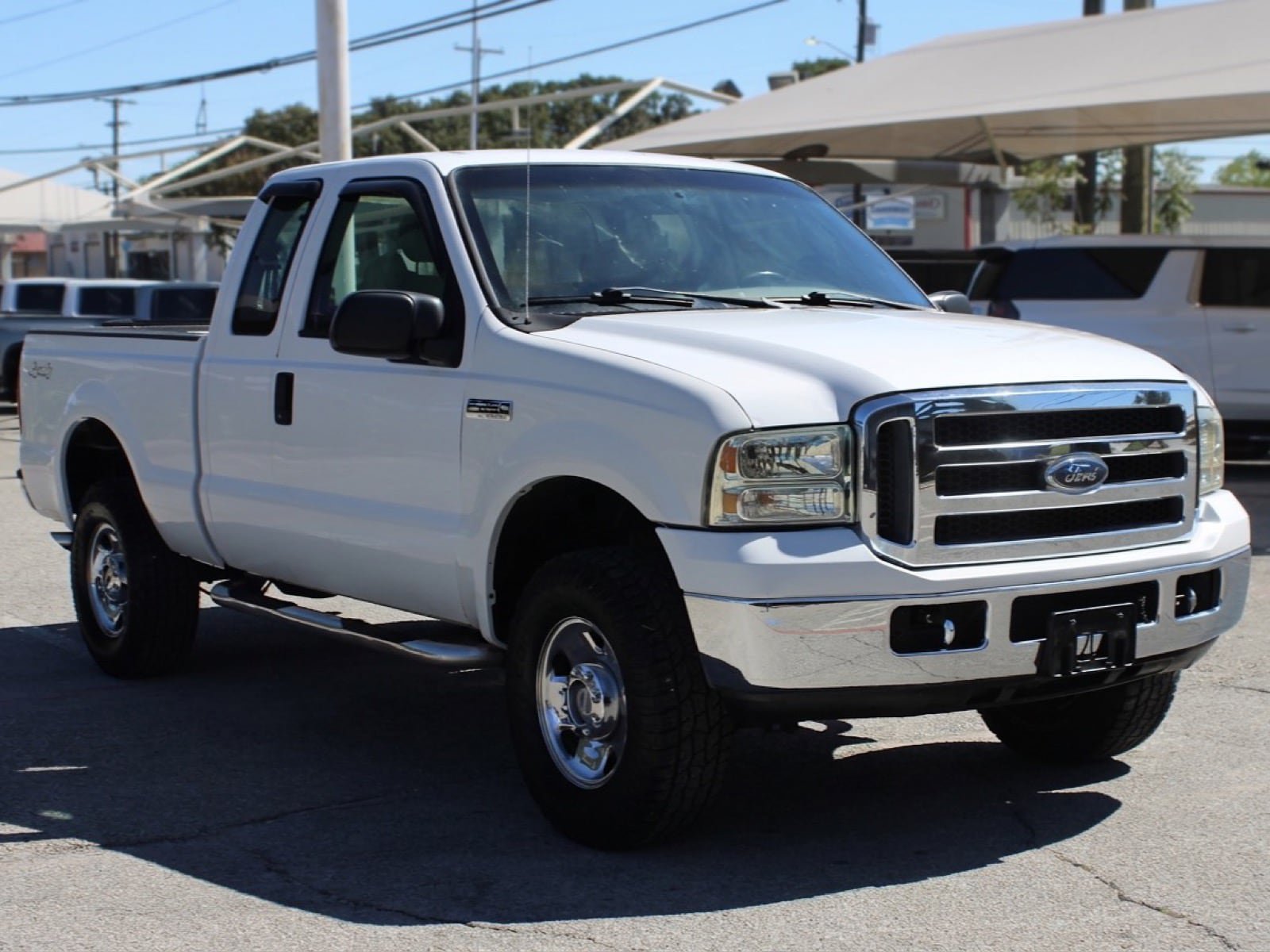 Used 2005 Ford F250 XLT AWD/4WD image 2