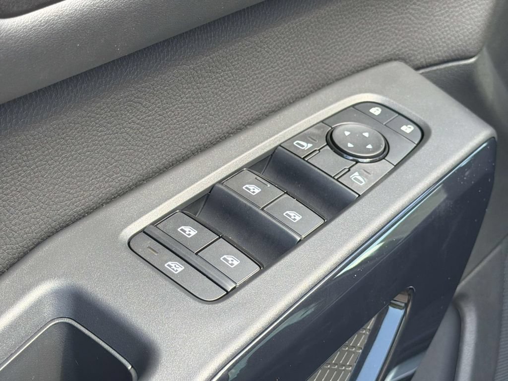 New 2026 Nissan Pathfinder SV w/ Lighting Package FWD image 25