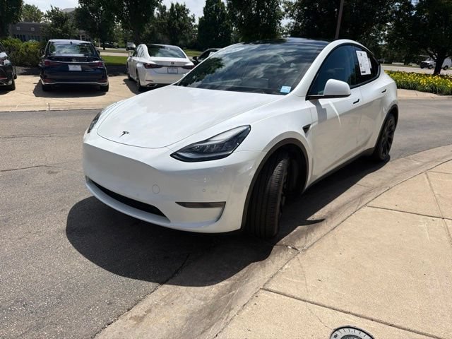 Used 2021 Tesla Model Y Long Range AWD/4WD image 3