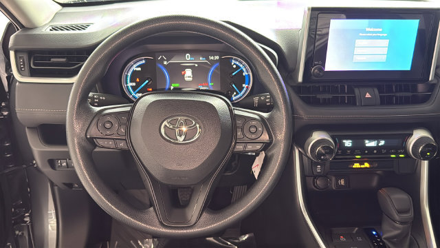Used 2025 Toyota RAV4 LE AWD/4WD image 20