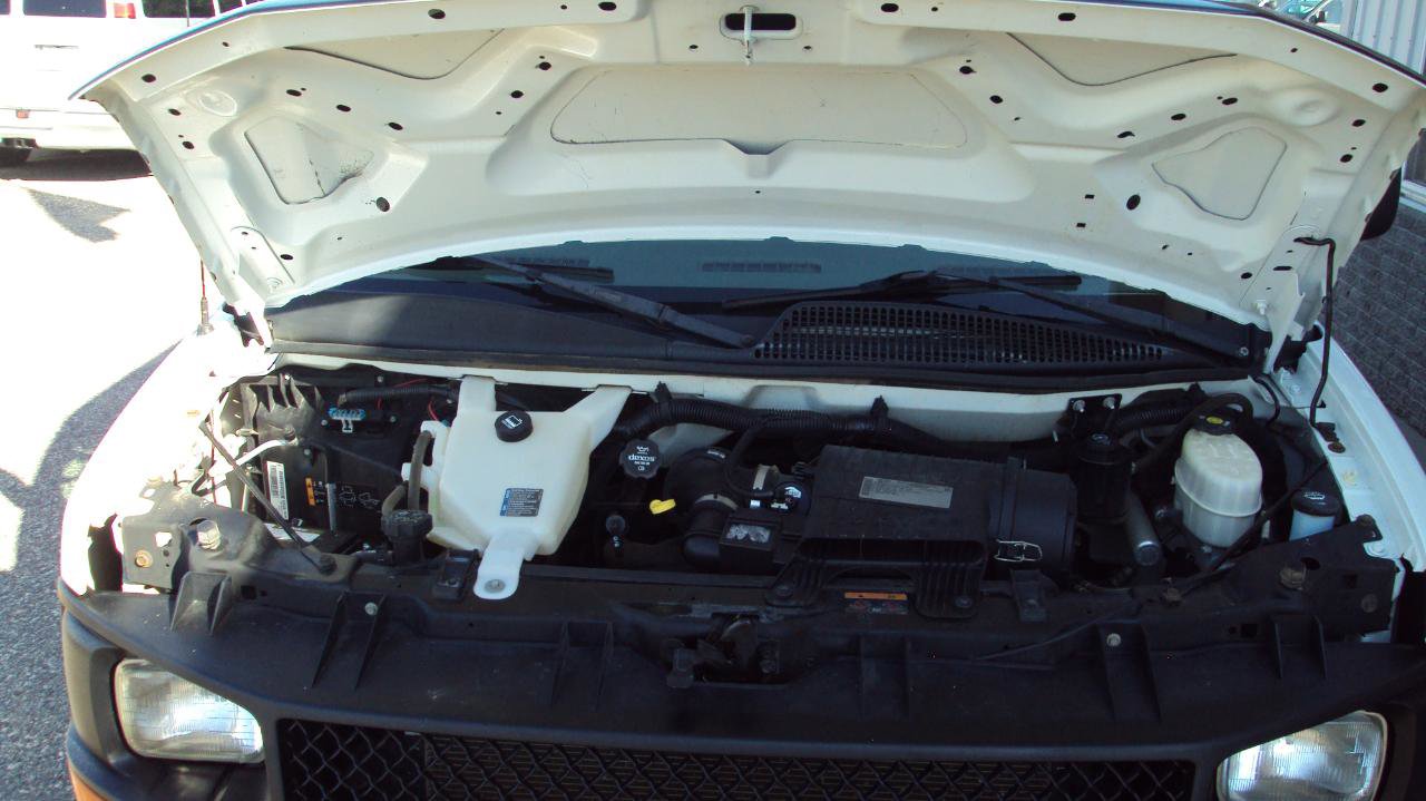 Used 2014 Chevrolet Express 1500 AWD image 29