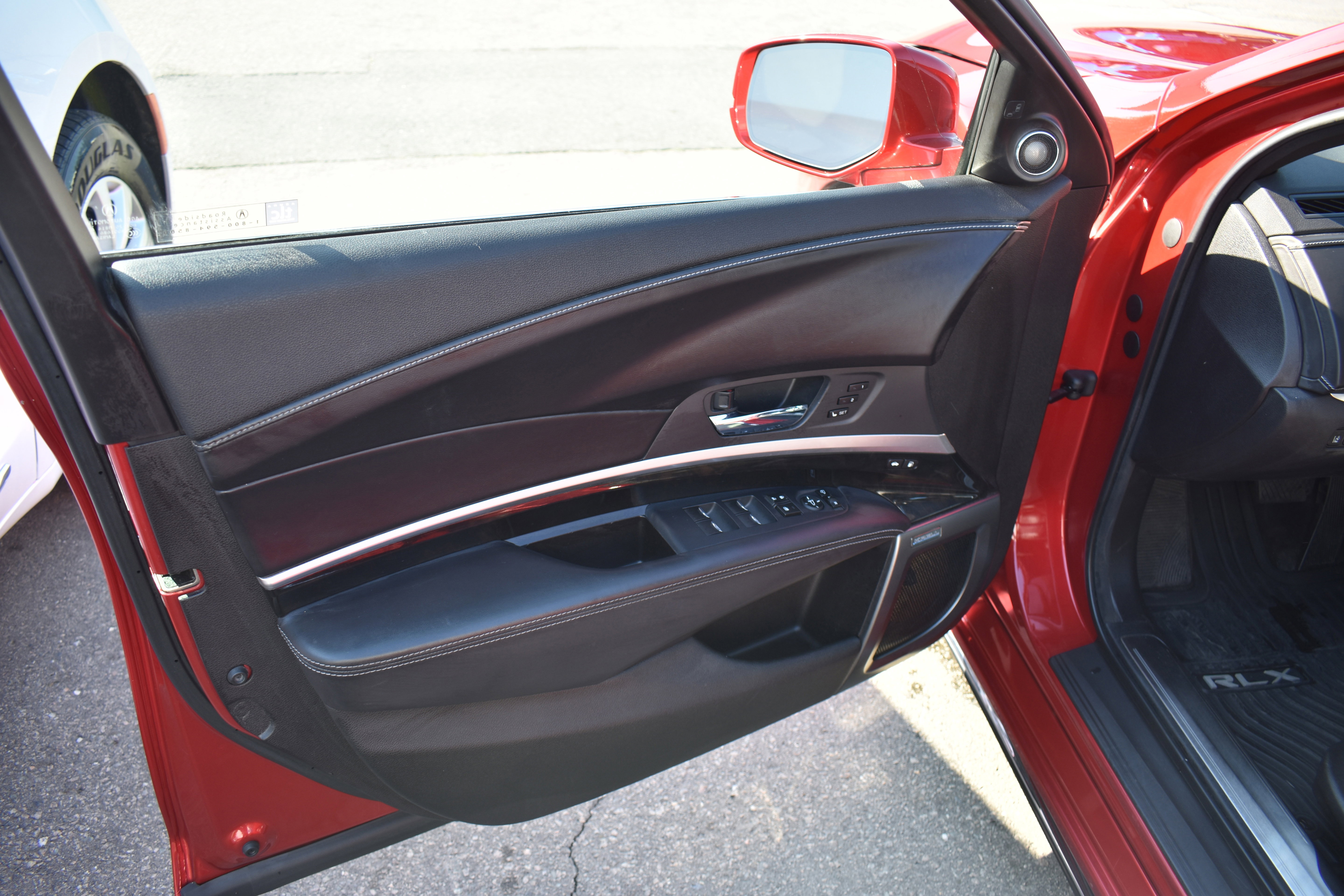 Used 2020 Acura RLX Sport Hybrid w/ Advance Pkg image 23