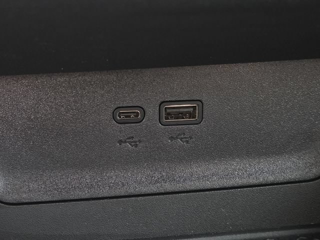 Used 2025 Chevrolet Equinox RS w/ Safety and Technology Package AWD/4WD image 8