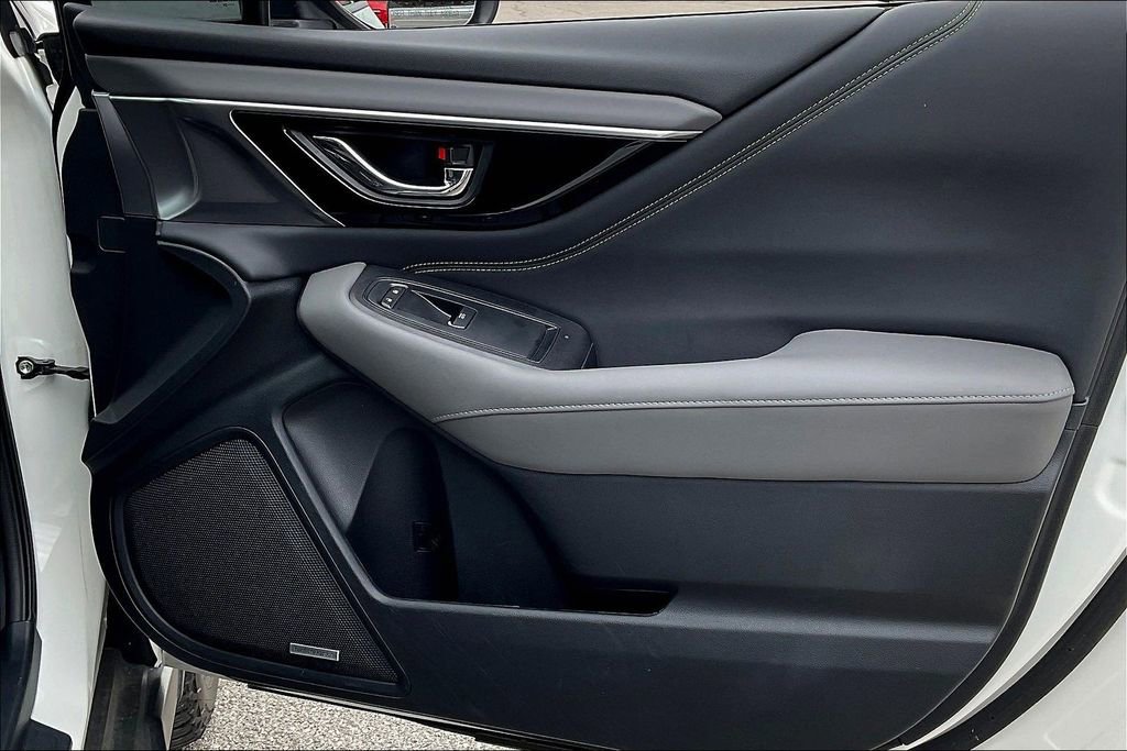 Used 2025 Subaru Outback Onyx Edition XT image 19