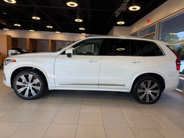 Used 2024 Volvo XC90 B5 Plus w/ Protection Package Premier AWD/4WD image 7