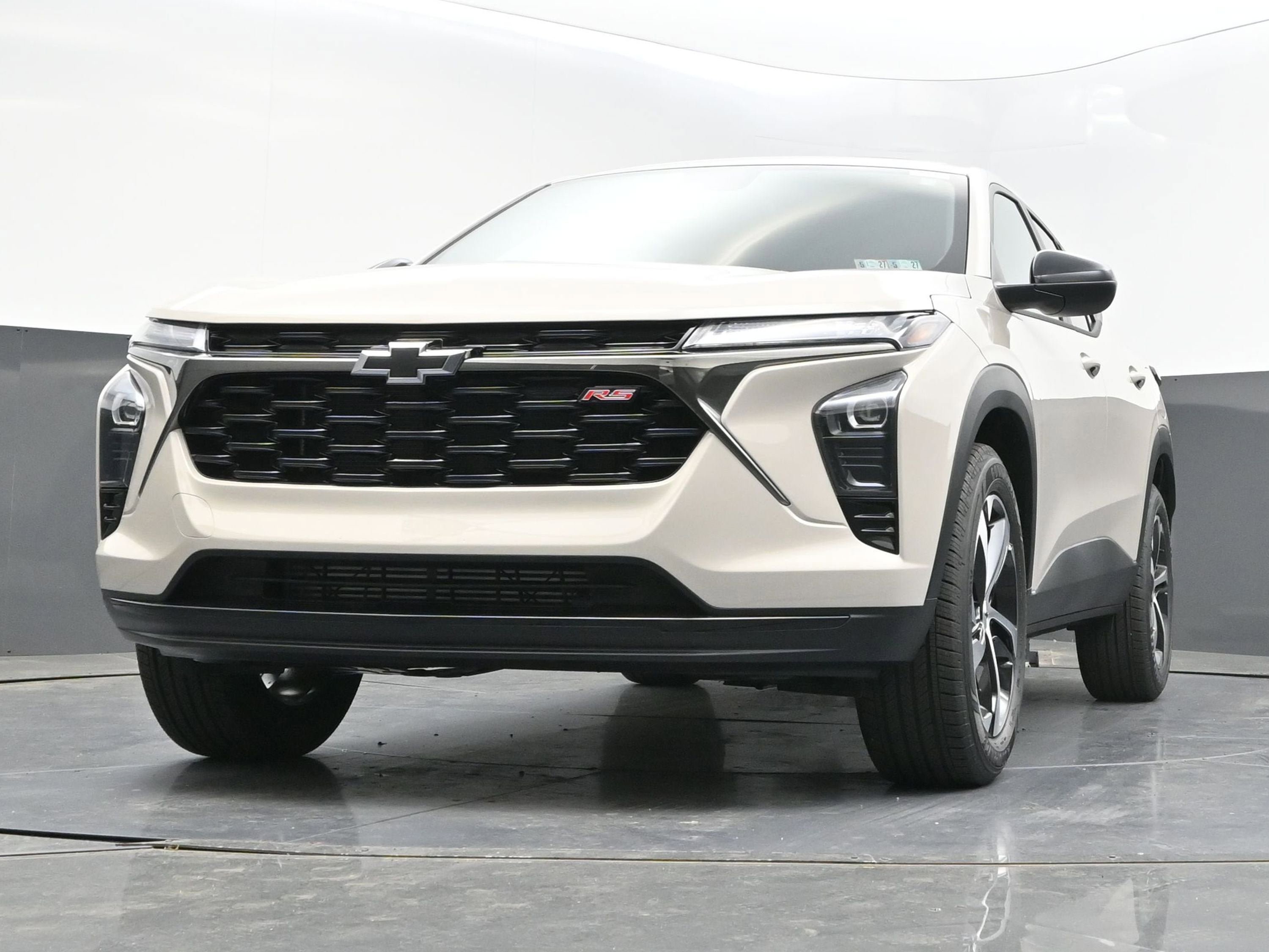 New 2026 Chevrolet Trax RS w/ Sunroof Package FWD image 33