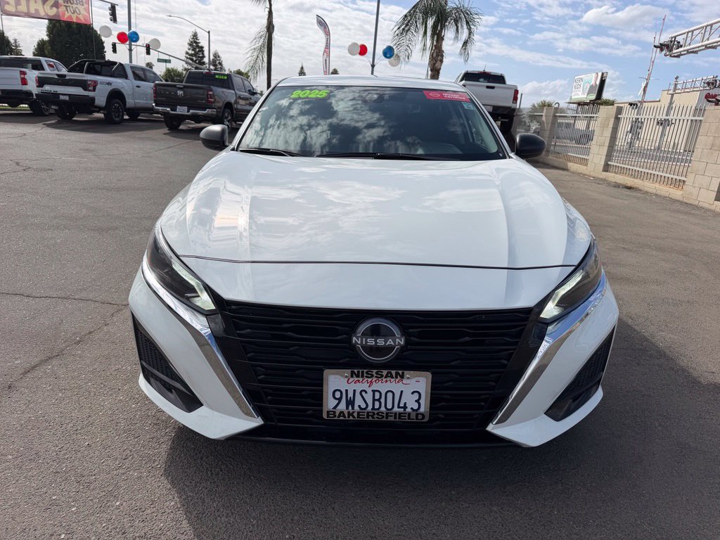 Certified 2025 Nissan Altima 2.5 S FWD image 2