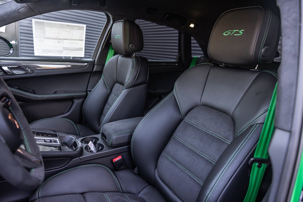 Used 2026 Porsche Macan GTS image 5
