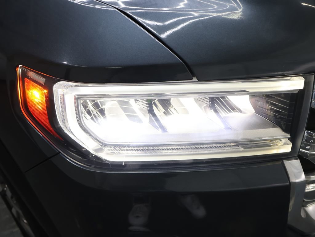 Used 2020 GMC Acadia SLE FWD image 26