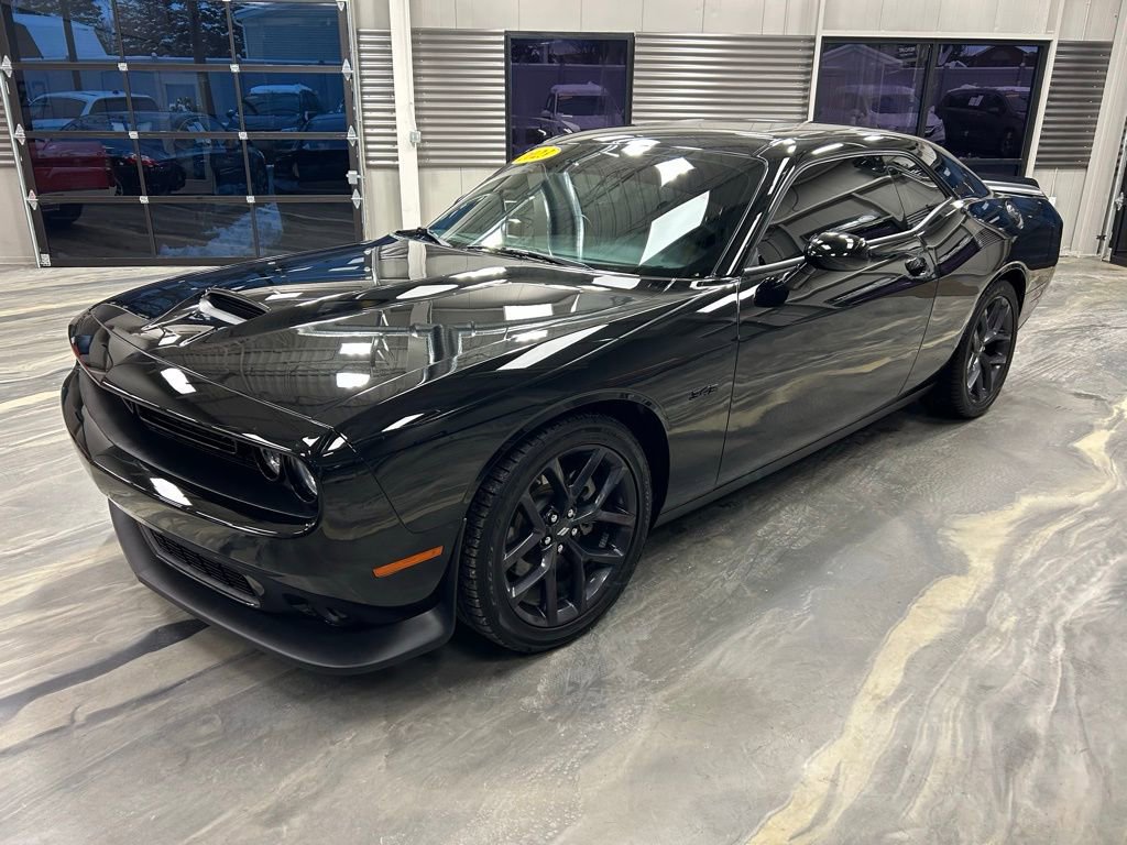 Used 2023 Dodge Challenger R/T w/ Blacktop Package image 35