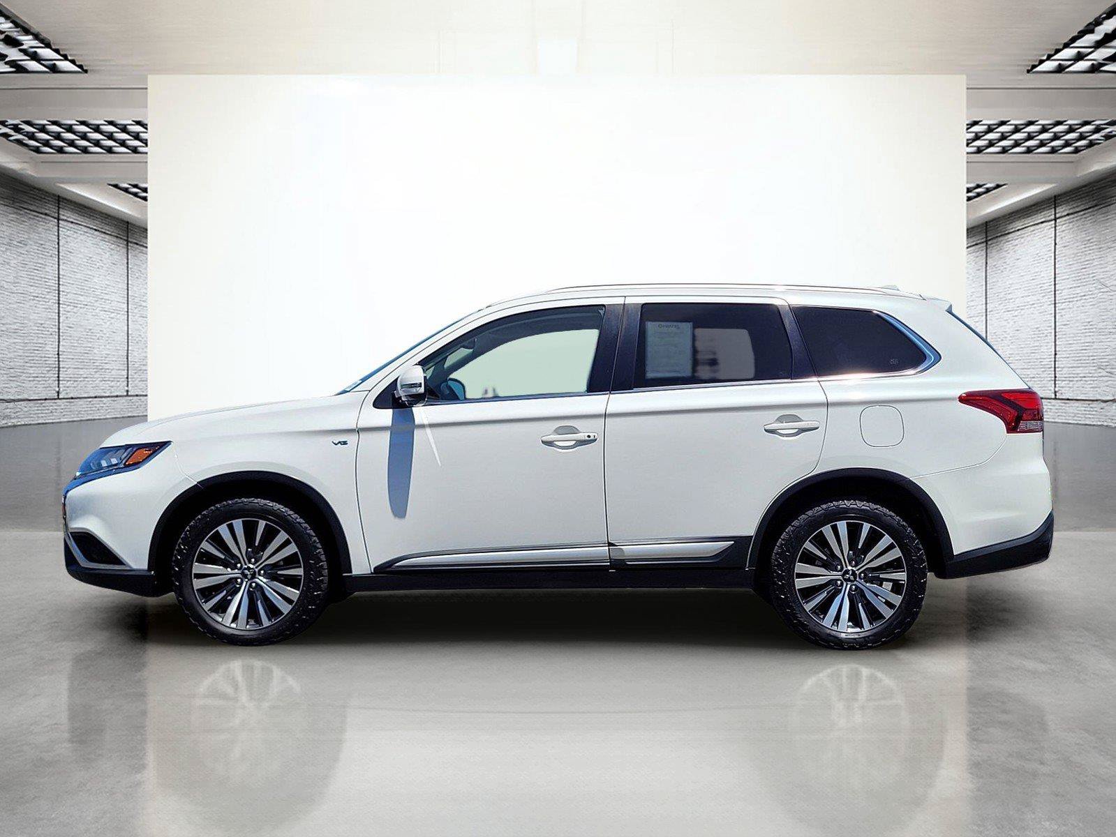Used 2019 Mitsubishi Outlander GT AWD/4WD image 9