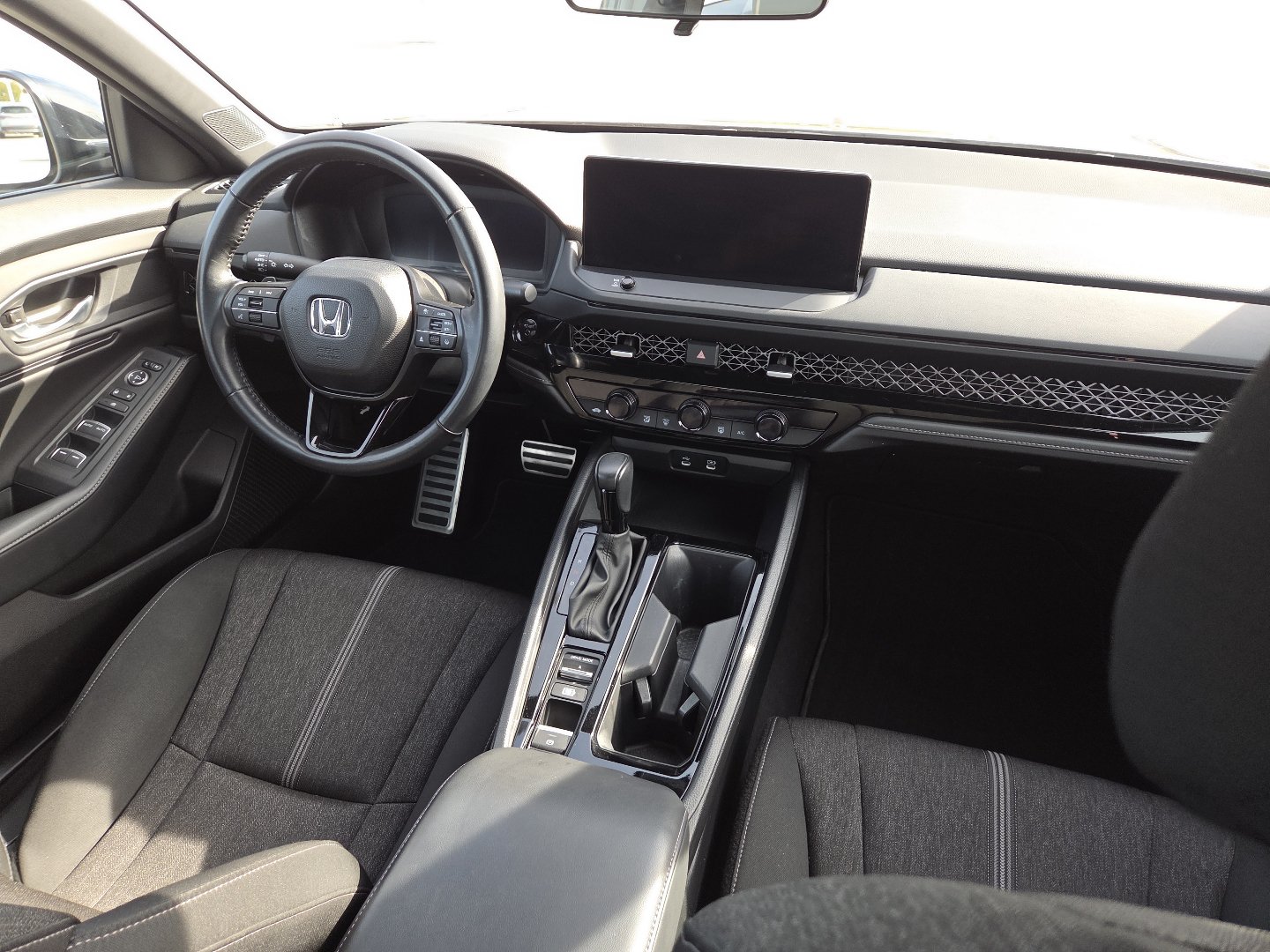 Used 2024 Honda Accord Sport image 22