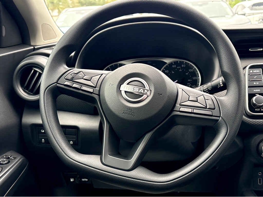 New 2025 Nissan Kicks Play S image 15