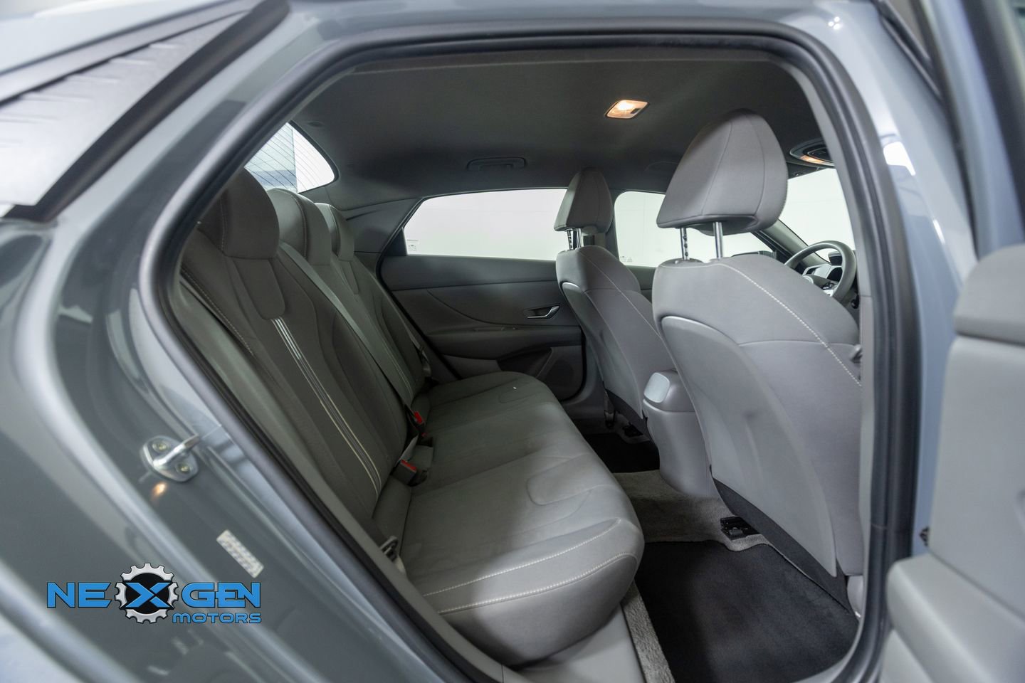 Used 2021 Hyundai Elantra SEL FWD image 34