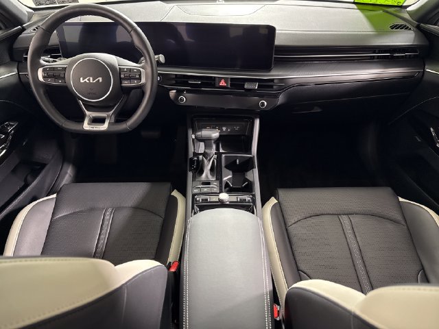 Used 2025 Kia K5 GT-Line w/ GT-Line Premium Package AWD/4WD image 23