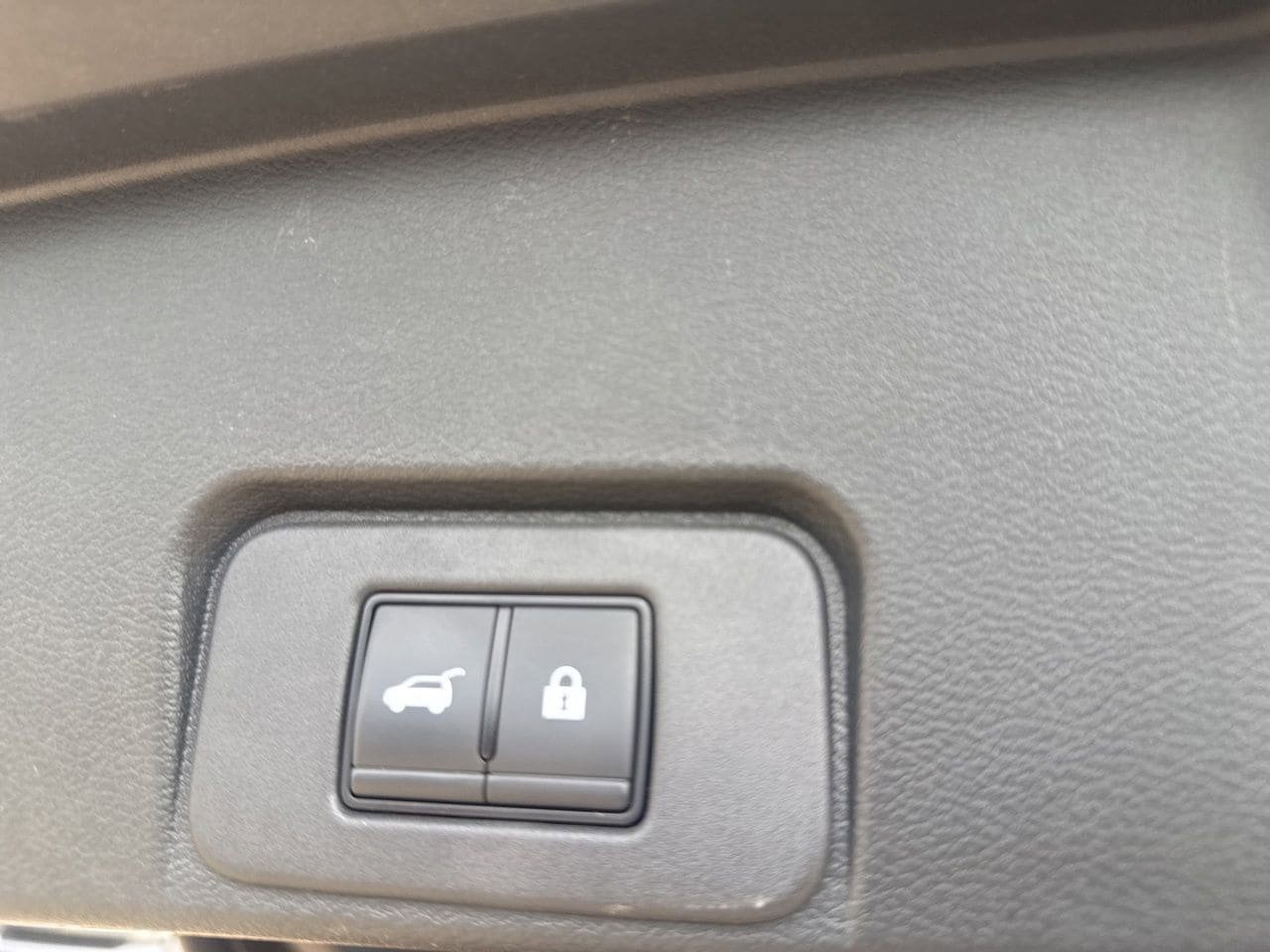 Certified 2023 Nissan Rogue Platinum w/ Platinum Premium Package FWD image 33