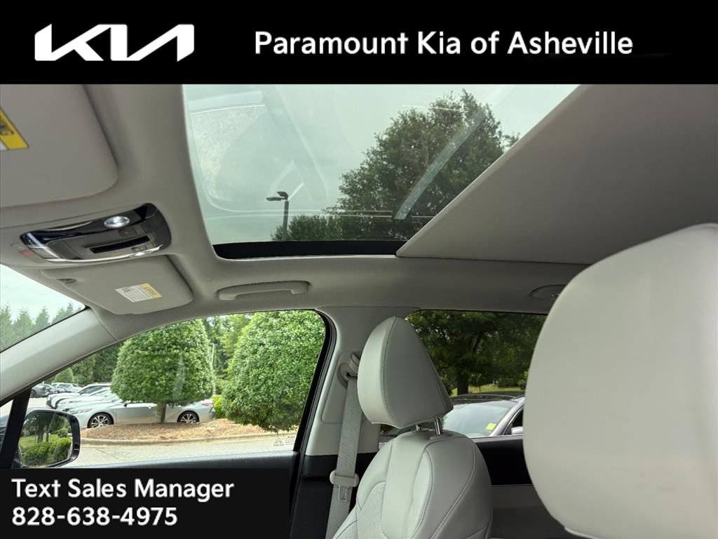 Used 2025 Kia Sorento EX w/ Panoramic Sunroof Package AWD/4WD image 14