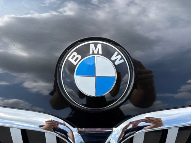 Used 2021 BMW 740i xDrive w/ M Sport Package AWD/4WD image 24