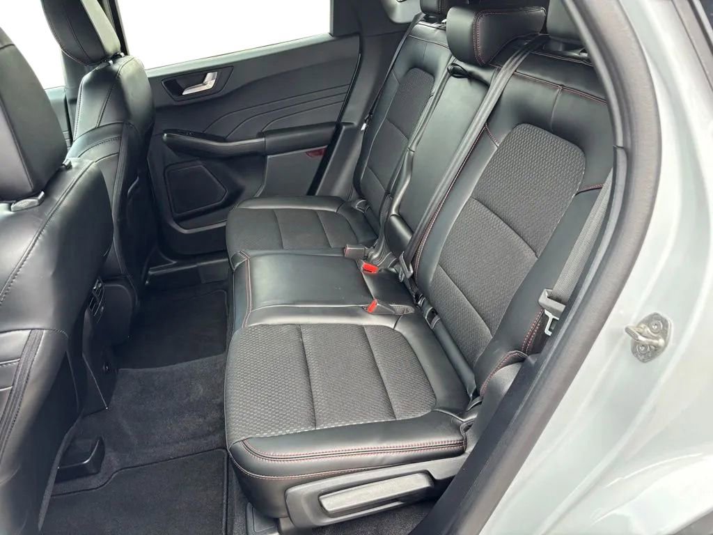 Used 2026 Ford Escape ST-Line w/ Tech Pack #1 image 23