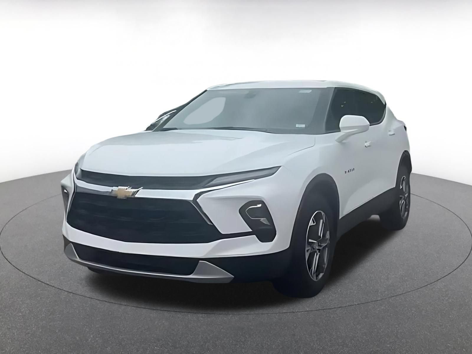 Used 2025 Chevrolet Blazer LT FWD image 6