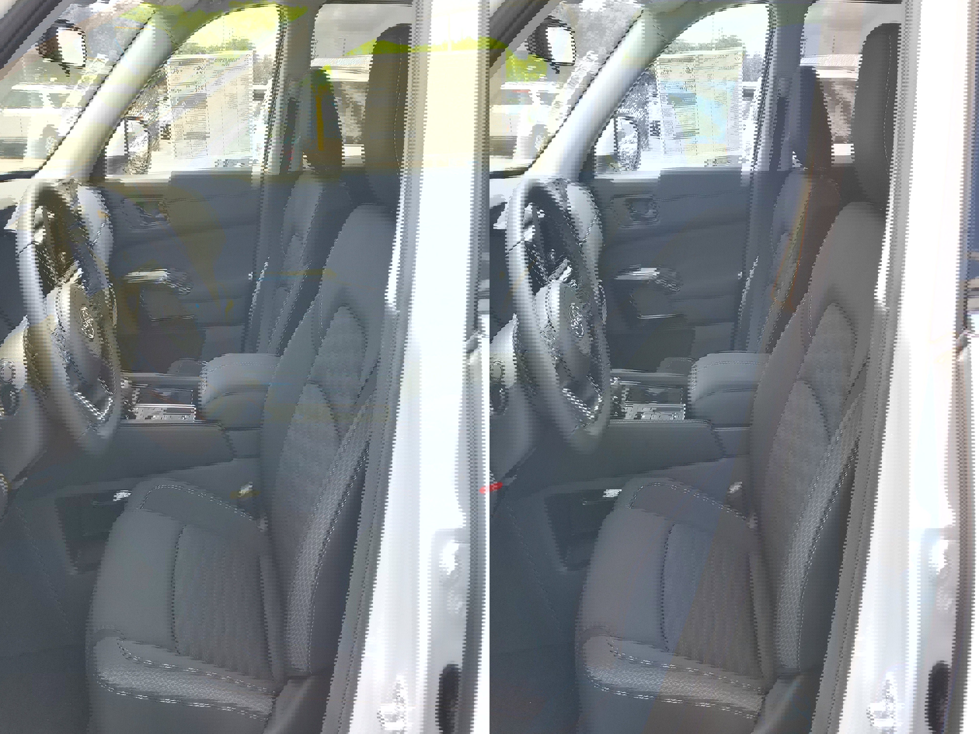 New 2025 Nissan Pathfinder SV image 9