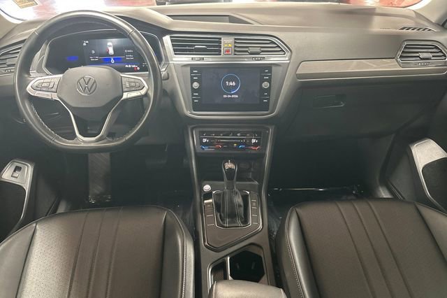 Certified 2022 Volkswagen Tiguan SE image 17